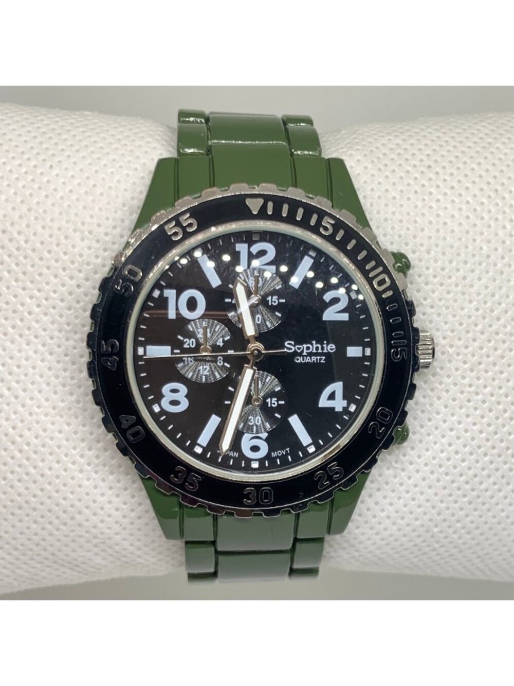 Sophie Quartz women’s watch green tone black dial analog up to 6” running